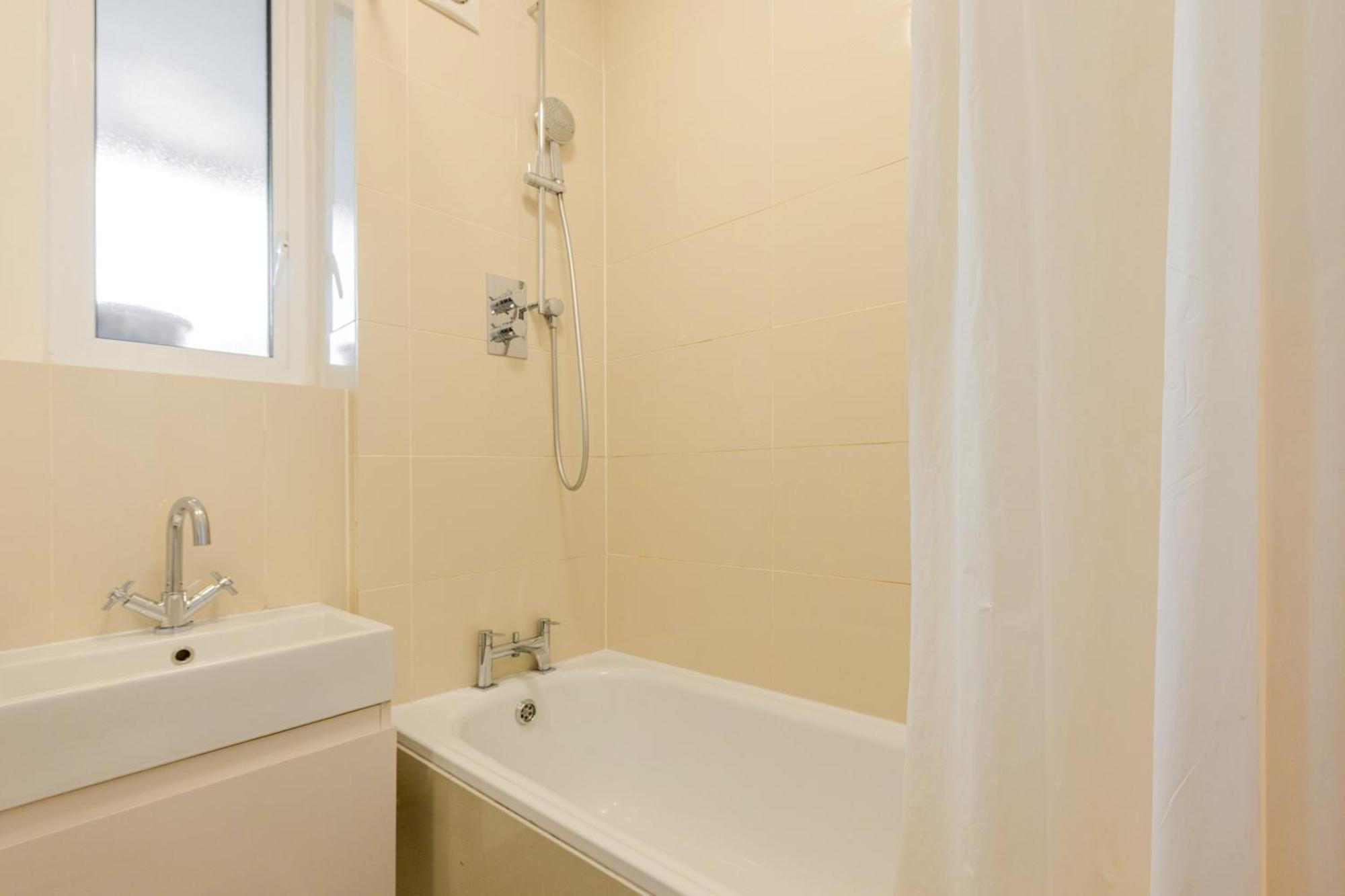 לונדון Bright Modern 1 Bedroom Flat, 5 Min To Vauxhall St מראה חיצוני תמונה